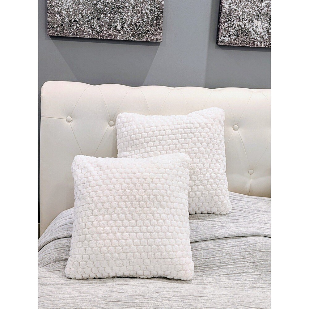 Set of 2 Faux Fur Throw Pillows